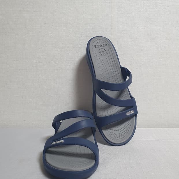 크록스 파트리시아 웨지 샌들 네이비 W8 250mm