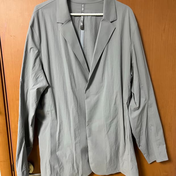 아크테릭스 베일런스 블레이저 그레이 xl