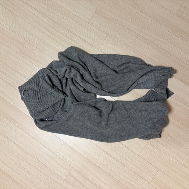 아야즈 니트 목폴라 숄