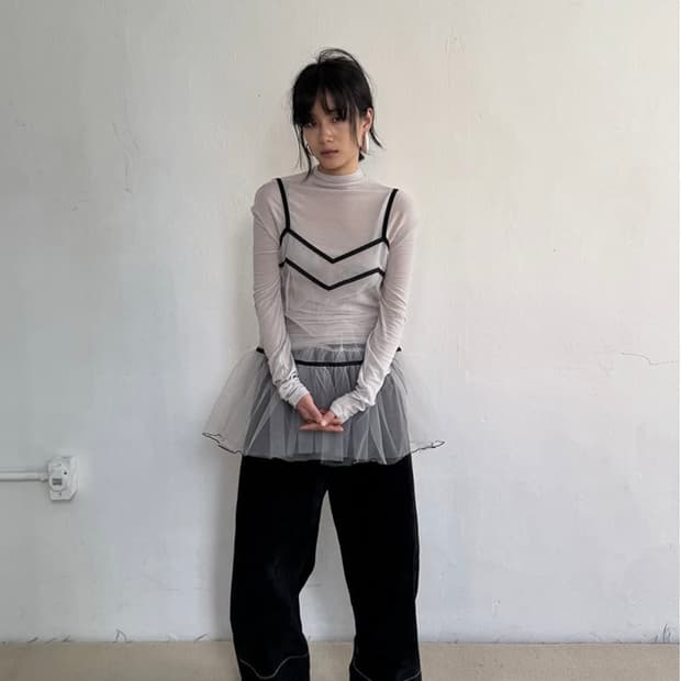 노이어덜트 샤 뷔스티에