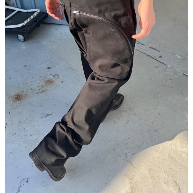 플라스틱 프로덕트 유틸리티 팬츠 구합니다