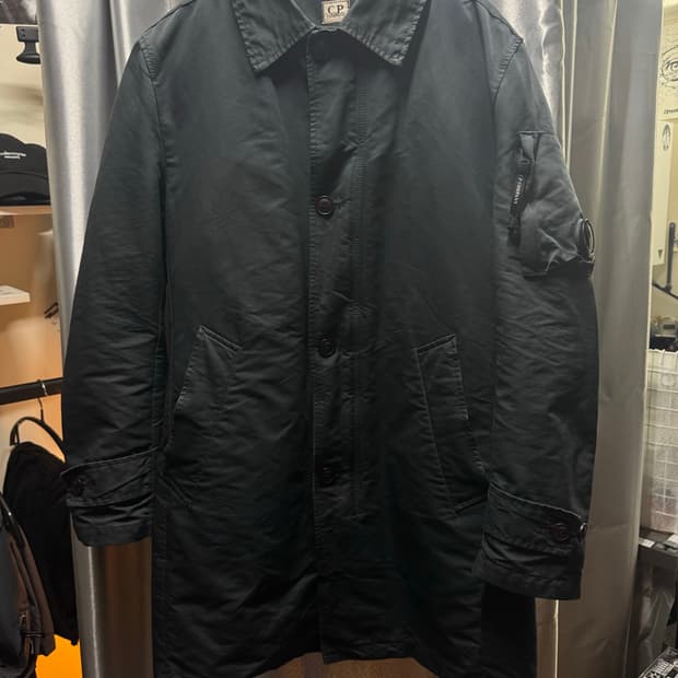 씨피컴퍼니 렌즈 코트