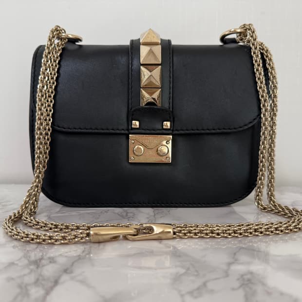 발렌티노 락스터드 체인백 블랙