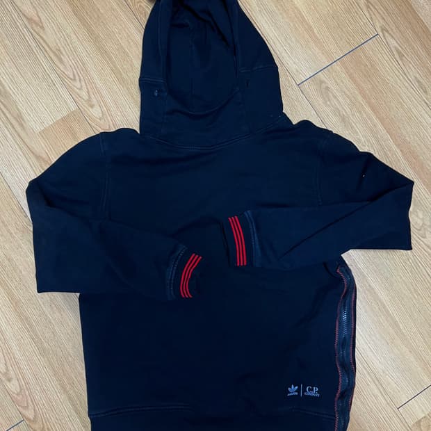 Cp컴퍼니x아디다스 후드