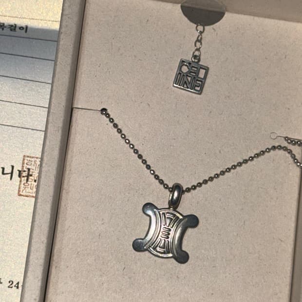 셀린느 트리옹프 목걸이 실버925