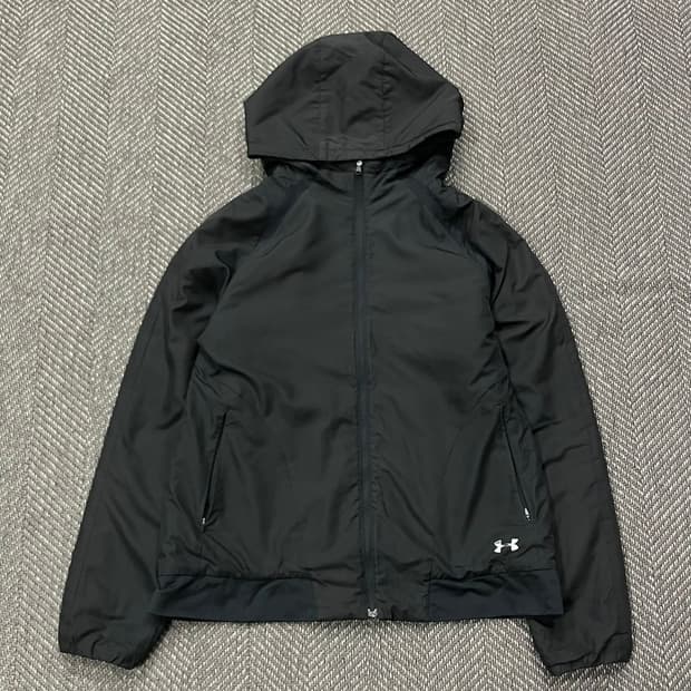언더아머 바람막이 v5117