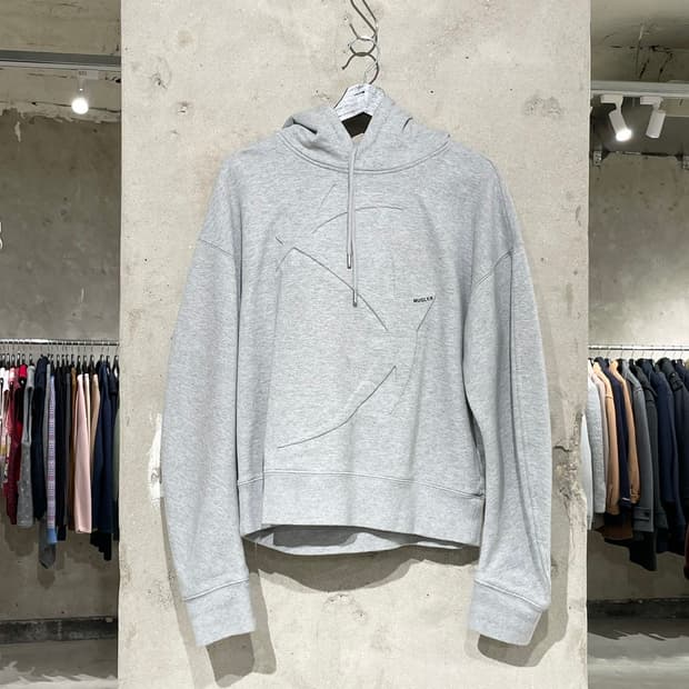 뮈글러 x h&m 멜란지 라이트 그레이 스타 모티프 후디