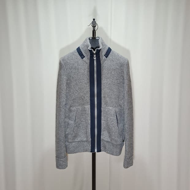 (택포) 휴고보스 니트 패딩 집업 100 B251