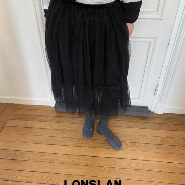 LONSLAN 2025 SUMMER 黑色半裙纱裙 샤스커트