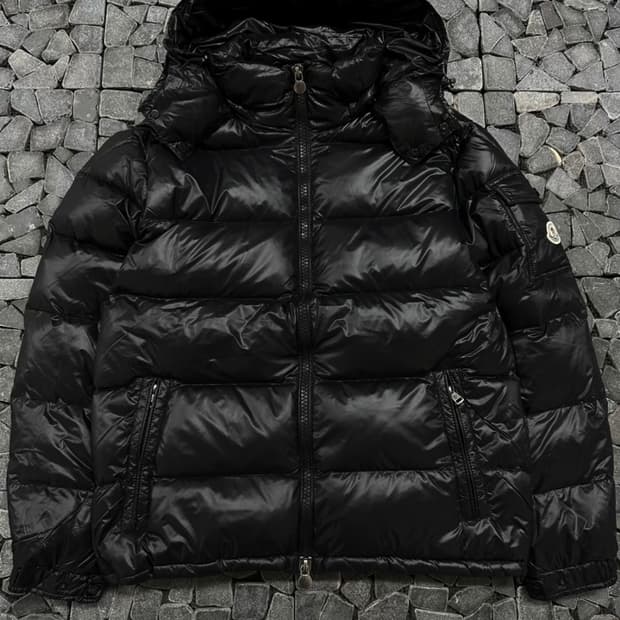 몽클레어 블랙마야 25년식