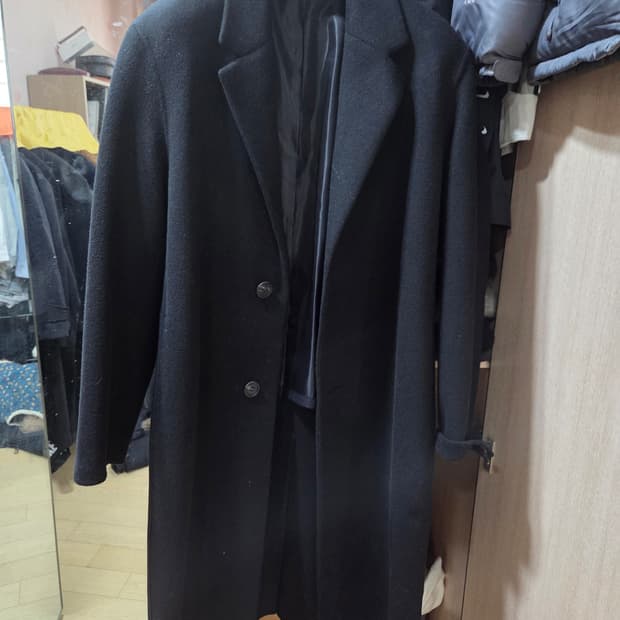 솔리드옴므 블랙 울캐시 코트