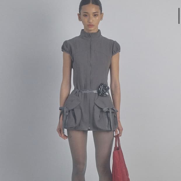 스컬프터 카고 집업 원피스 차콜