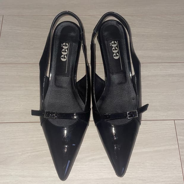 이이에 슬링백 스틸레토힐 블랙 250 