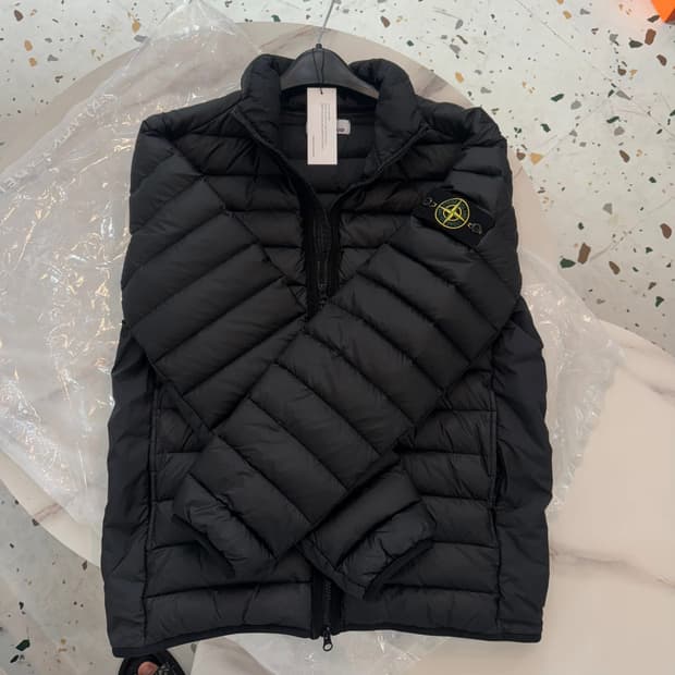 스톤아일랜드 룸우븐 블랙 라지사이즈