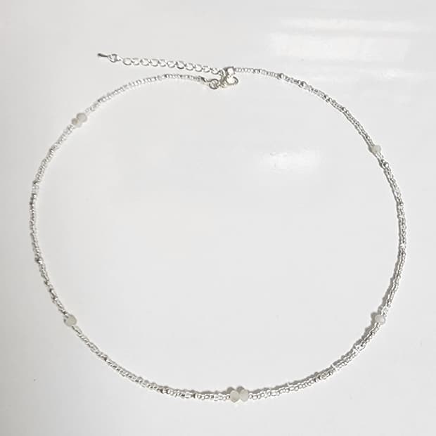 남자 베이지 목걸이