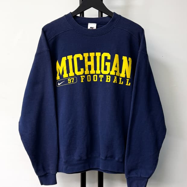 나이키 90s USA 미시건 풋볼 크루