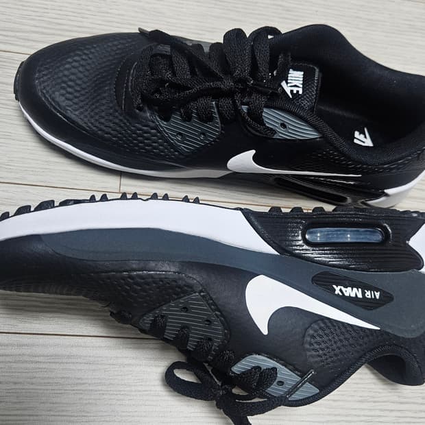 255)나이키 맥스90 검흰 골프화(1회착)