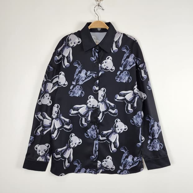 Drug honey 곰돌이 패턴셔츠