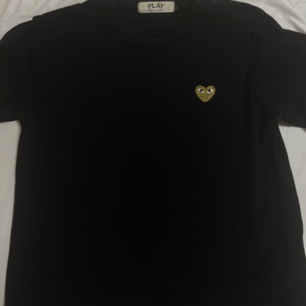 꼼데가르송 반팔 티셔츠 m size