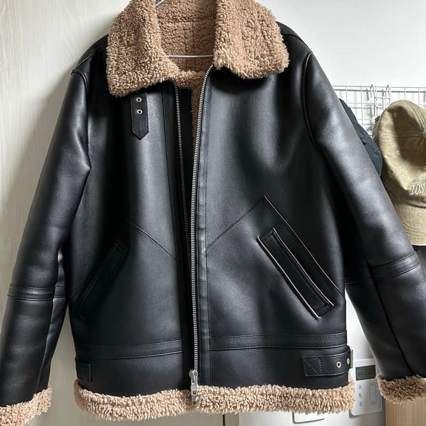 도프제이슨 무스탕 m 판매합니다