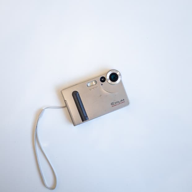 Casio EX-S1 / 빈티지 디지털 카메라