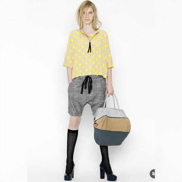 MARNI 마르니 썸머에디션 실크 폴카도트패턴 반집업 블라우스