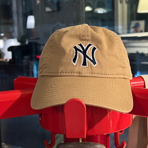 뉴에라 에임레온도르 캡