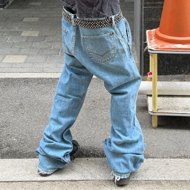 리바이스 배기진