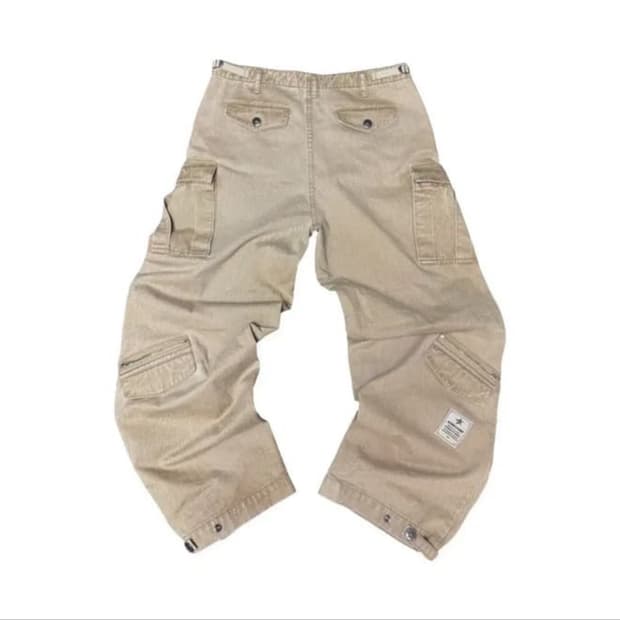 아오이로 히카리 팬츠