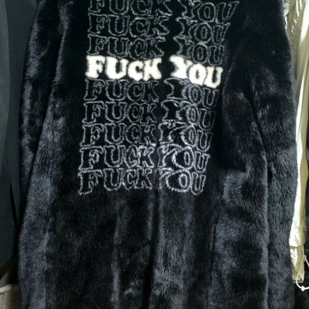 [L] 슈프림 X 히스테릭 글래머 퍼코트 