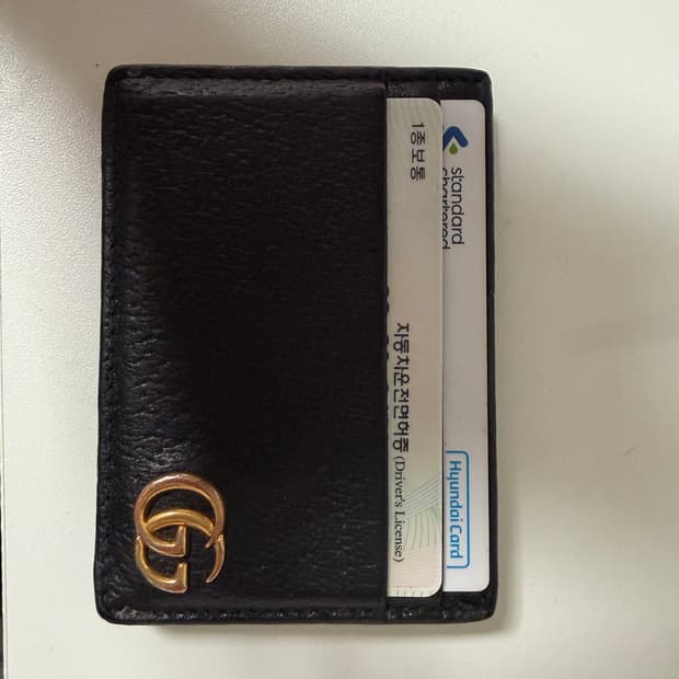 구찌 GG 로고 블랙 카드지갑