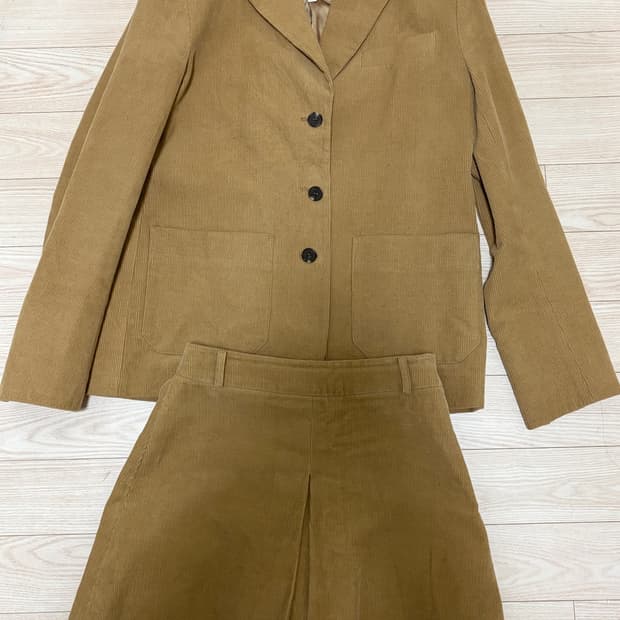 앤유 코듀로이 자켓 스커트 투피스