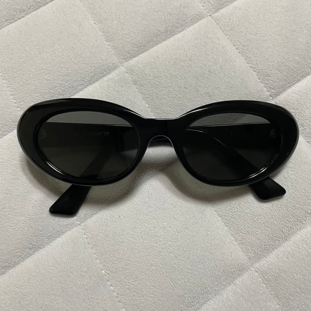젠틀몬스터 선글라스 르 01 블랙