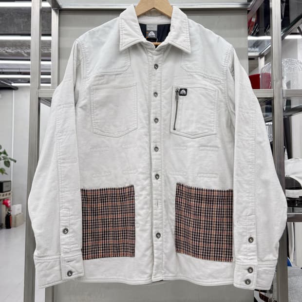 나이키 ACG 00s 퀼티드 오버셔츠 자켓