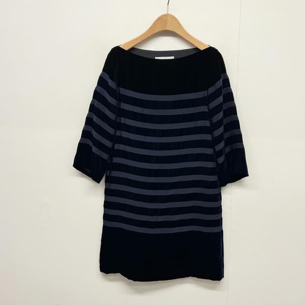 SACAI 사카이 벨벳 스트라이프 반팔 원피스