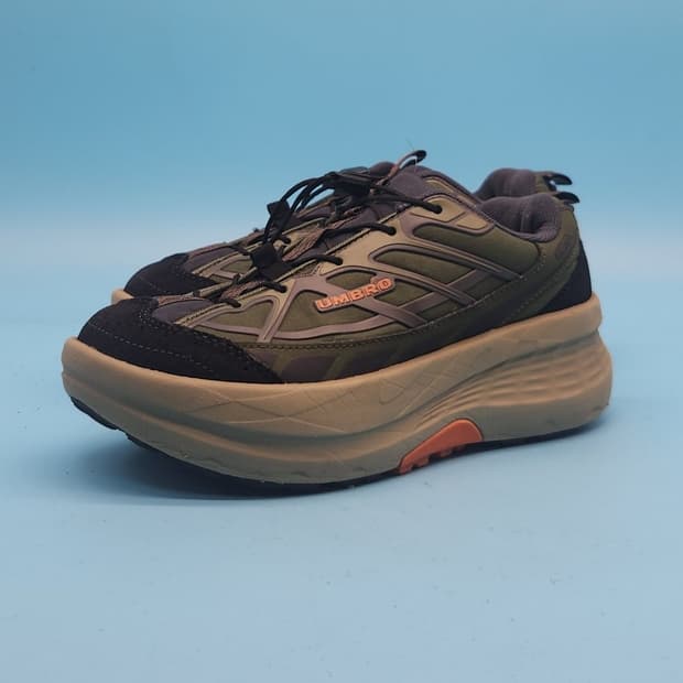 l UMBRO 하이코어 여성운동화 230