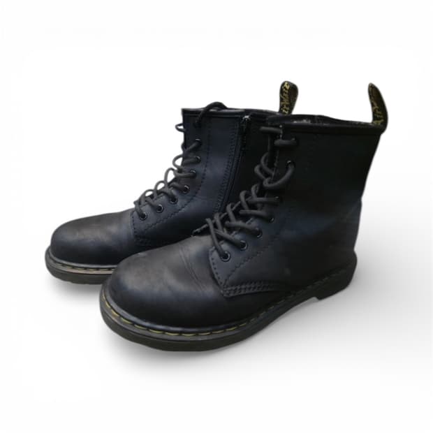 닥터마틴 블랙 8홀 부츠 230