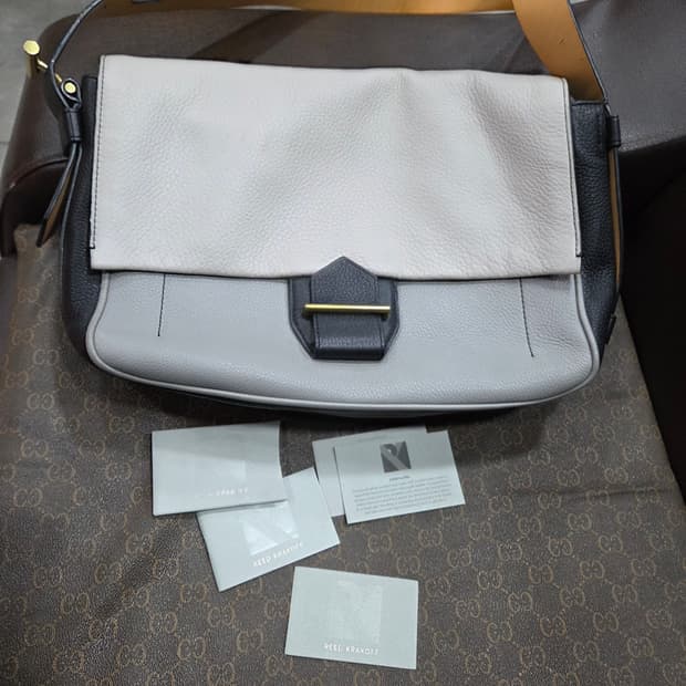 리드크라코프 숄더백