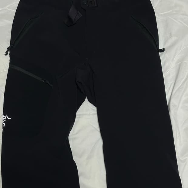Arc‘teryx 감마 팬츠 s 블랙 사이즈 (남성)
