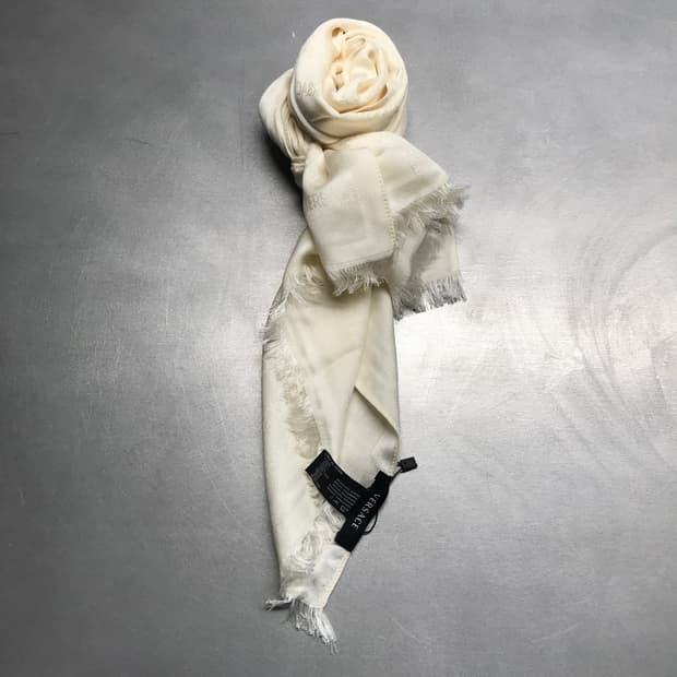 베르사체 실크 스카프