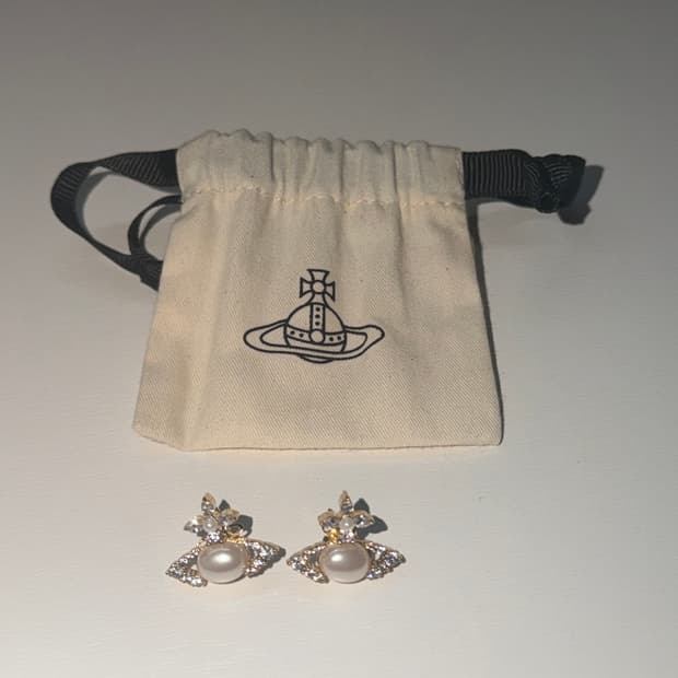 비비안웨스트우드 에이다 스터트 귀걸이