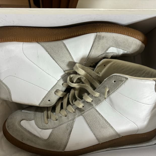 마르지엘라 스니커즈