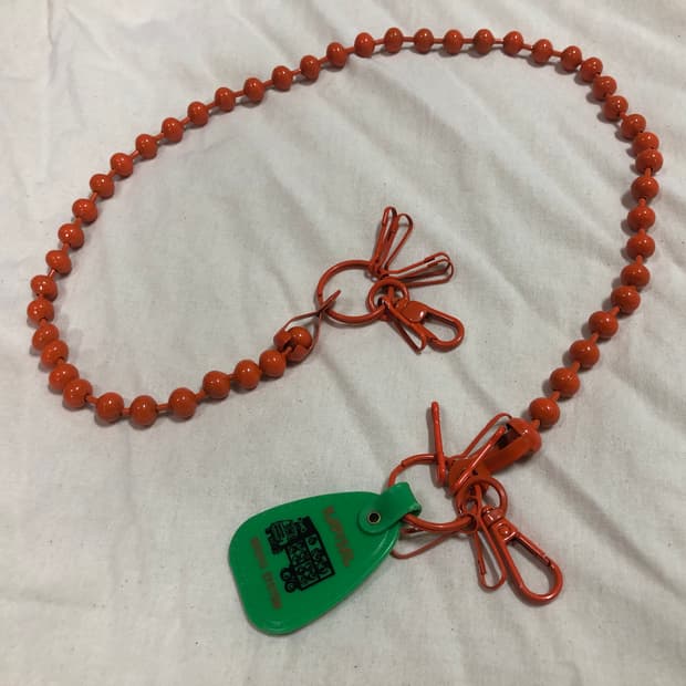 캐피탈 트러커 월렛 체인