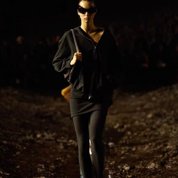 [XS] 발렌시아가 머드쇼 아웃사이드 루프 후드집업