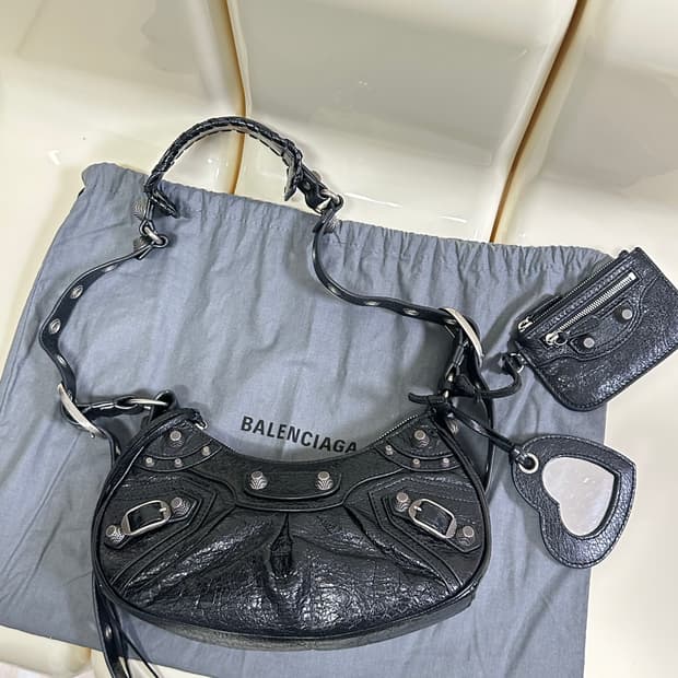 [A+ 정품] 발렌시아가 르카골 블랙 xs