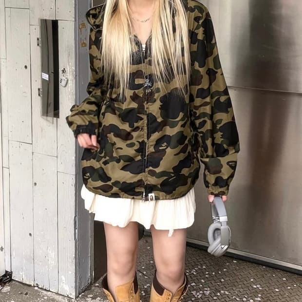 베이프 바람막이 L사이즈