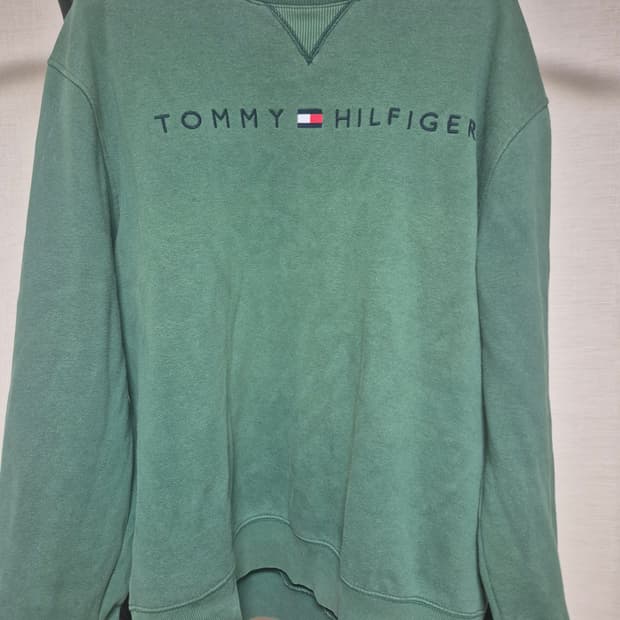 타미힐피거 맨투맨