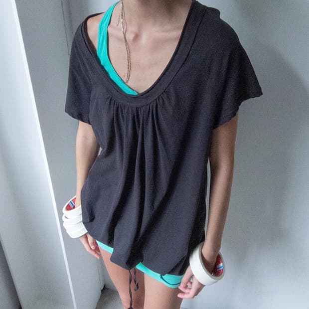 Cerric hem top - charcoal