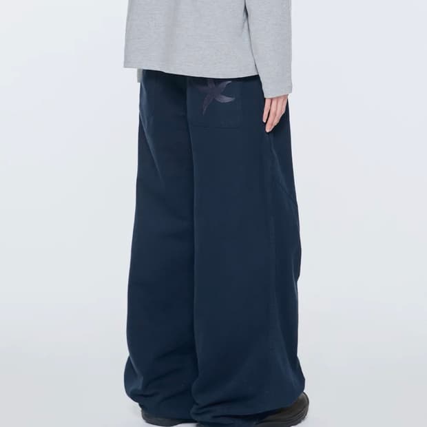 더콜디스트모먼트 바지