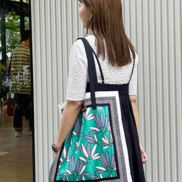 마르니 마켓 플라워 카페 캔버스백